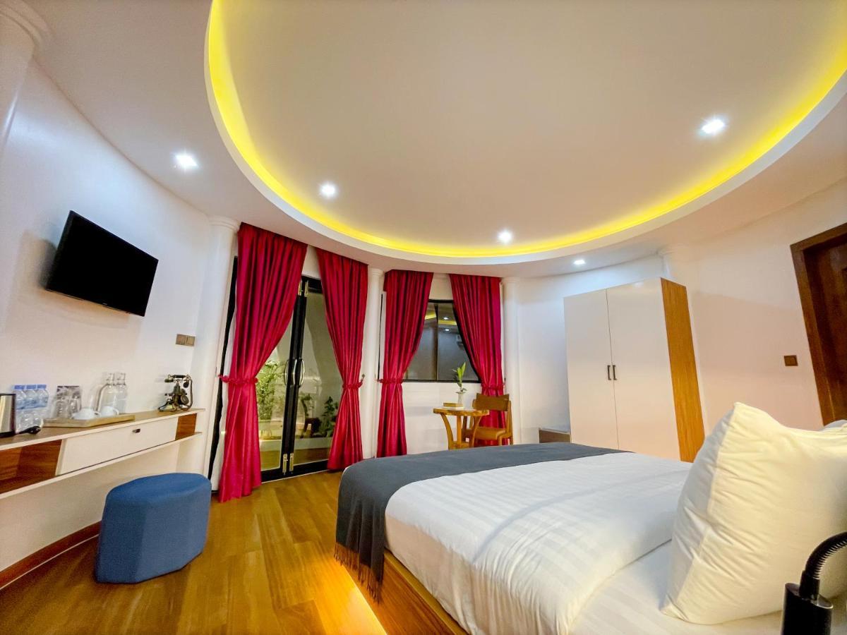 Cambana La Riviere Boutique Hotel Battambang Luaran gambar